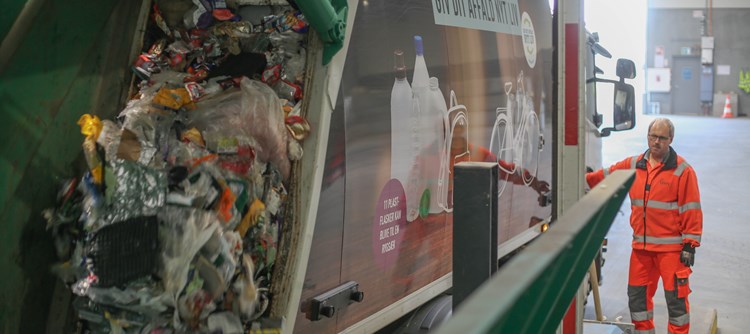 Sådan håndterer AVV plast fra emballage indsamlet ved husstande